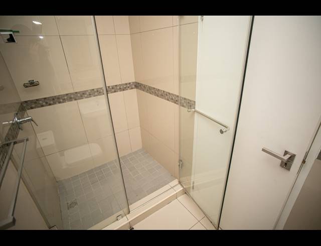 2 BEDROOM APARTMENT FOR SALE IN UMHLANGA RIDGE